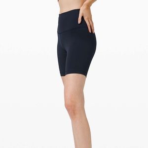 Lululemon Wunder Train 6" Shorts